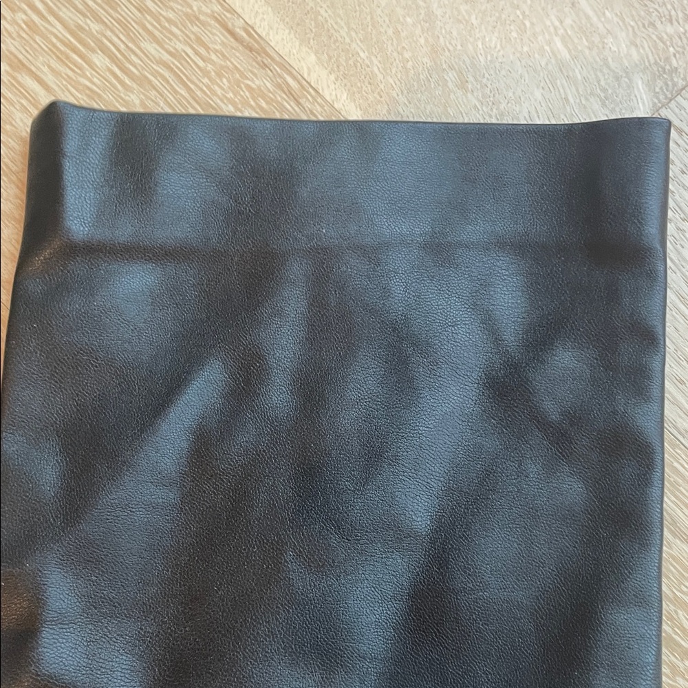 NWT Steve Madden woman’s faux leather Jean style black - Picture 5 of 8